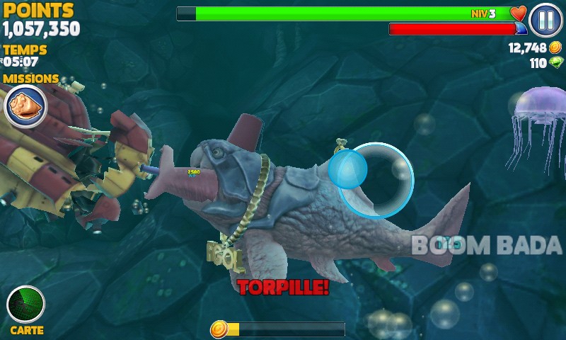 Le dunkleosteus mange un sous-marin