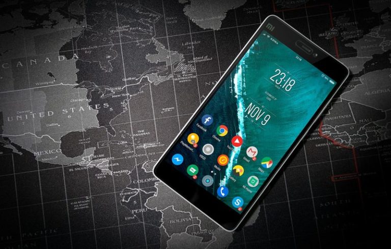 smartphone android xiaomi avec des applications